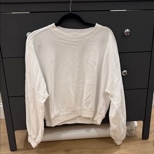Abercrombie & Fitch Soft A&F White Sweatshirt Size Medium